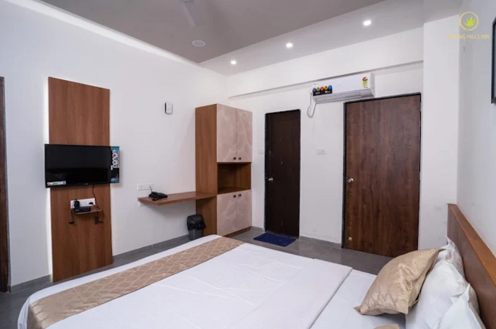 1 x Executive AC Room